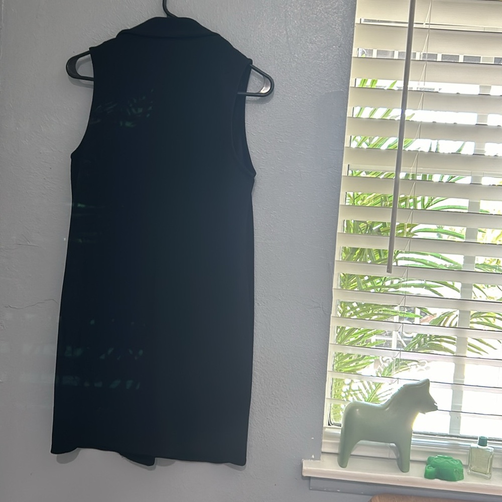 Zara sleeveless black midi woven material. Size S - Picture 2 of 2